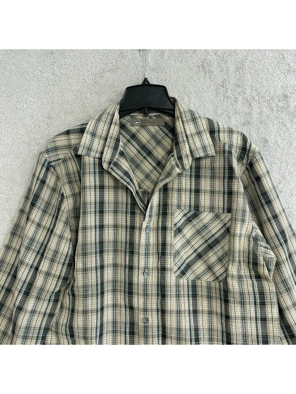 REI Men's L Beige & Green Plaid Long Sleeve Button-Up Shirt Outdoorwear P0162